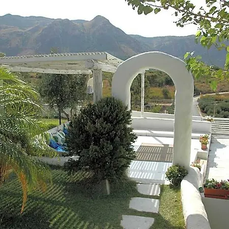 Scacciapensieri Bed & Breakfast 3*